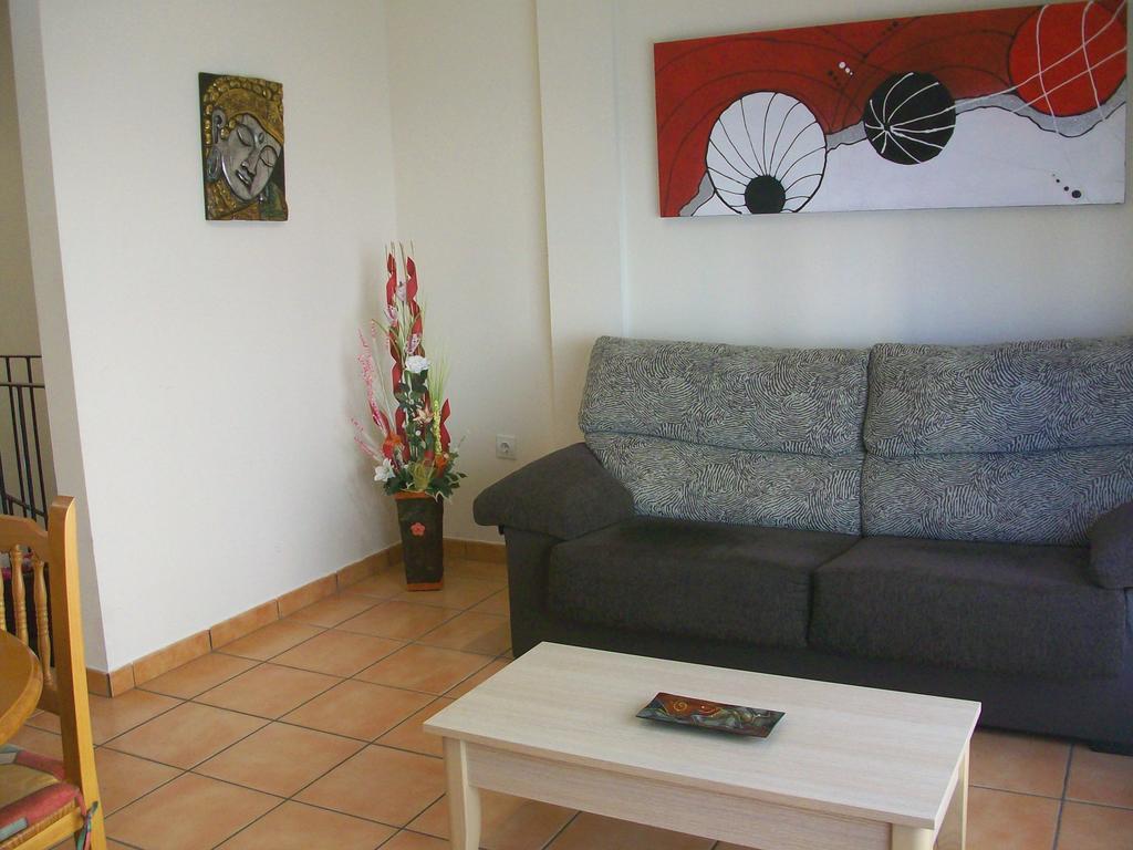 Apartamentos Par Tres - Oliva Nova Værelse billede