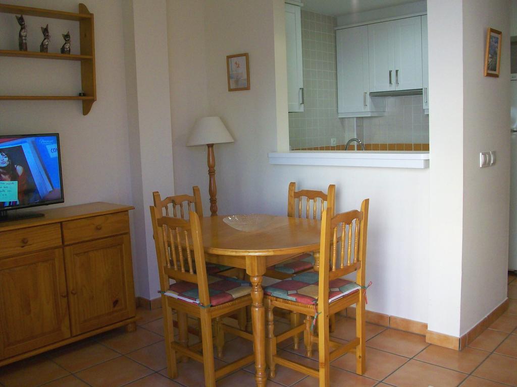 Apartamentos Par Tres - Oliva Nova Værelse billede